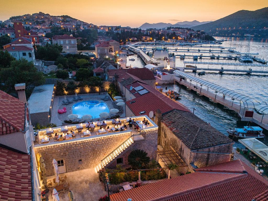 Orka Apartments