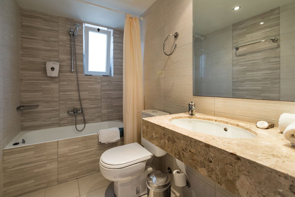 Hotel Aeolian Village Beach Resort