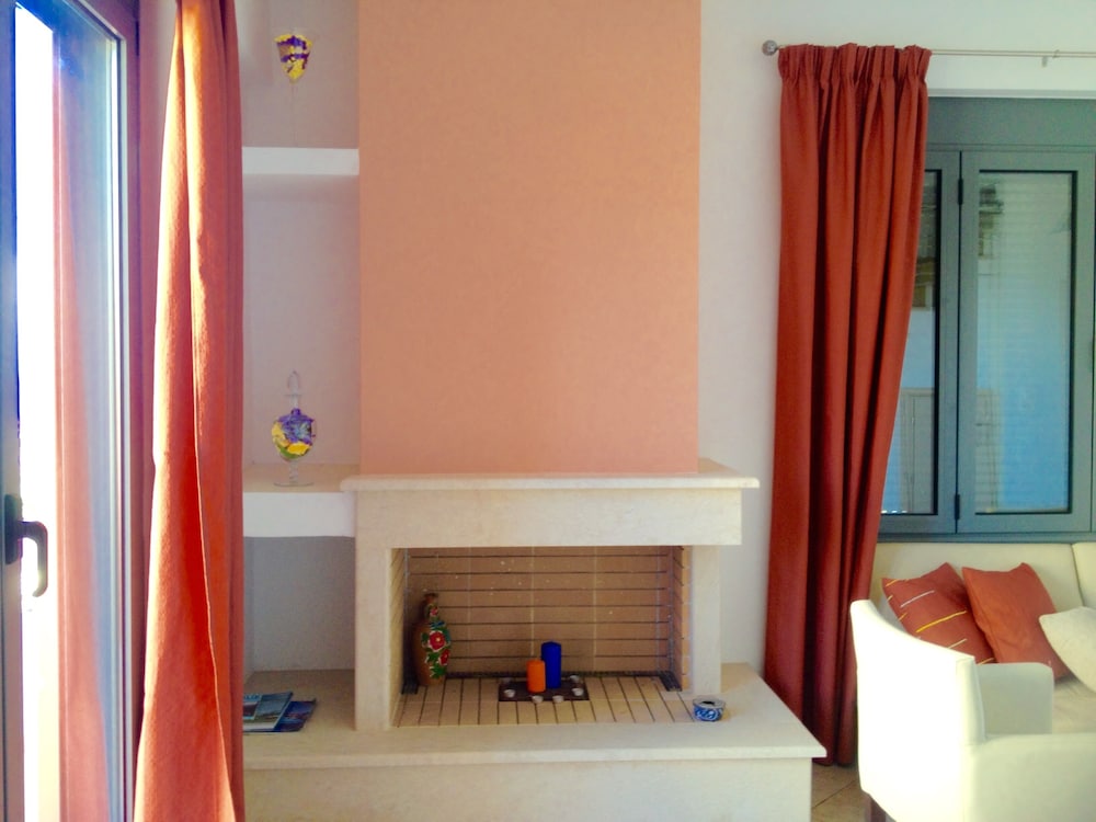 Hotel Nitellis Houses