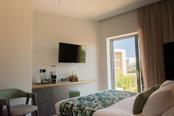 Kavos Hotel
