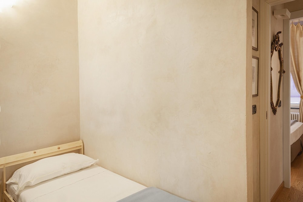 Hotel A Lovely Nest In The City By Wonderful Italy