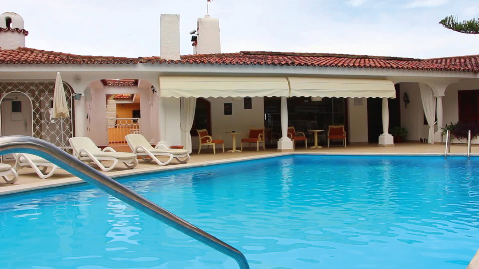 dal travel Apartamentos Ambassador