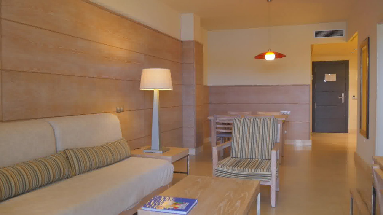Kn Hotel Arenas Del Mar