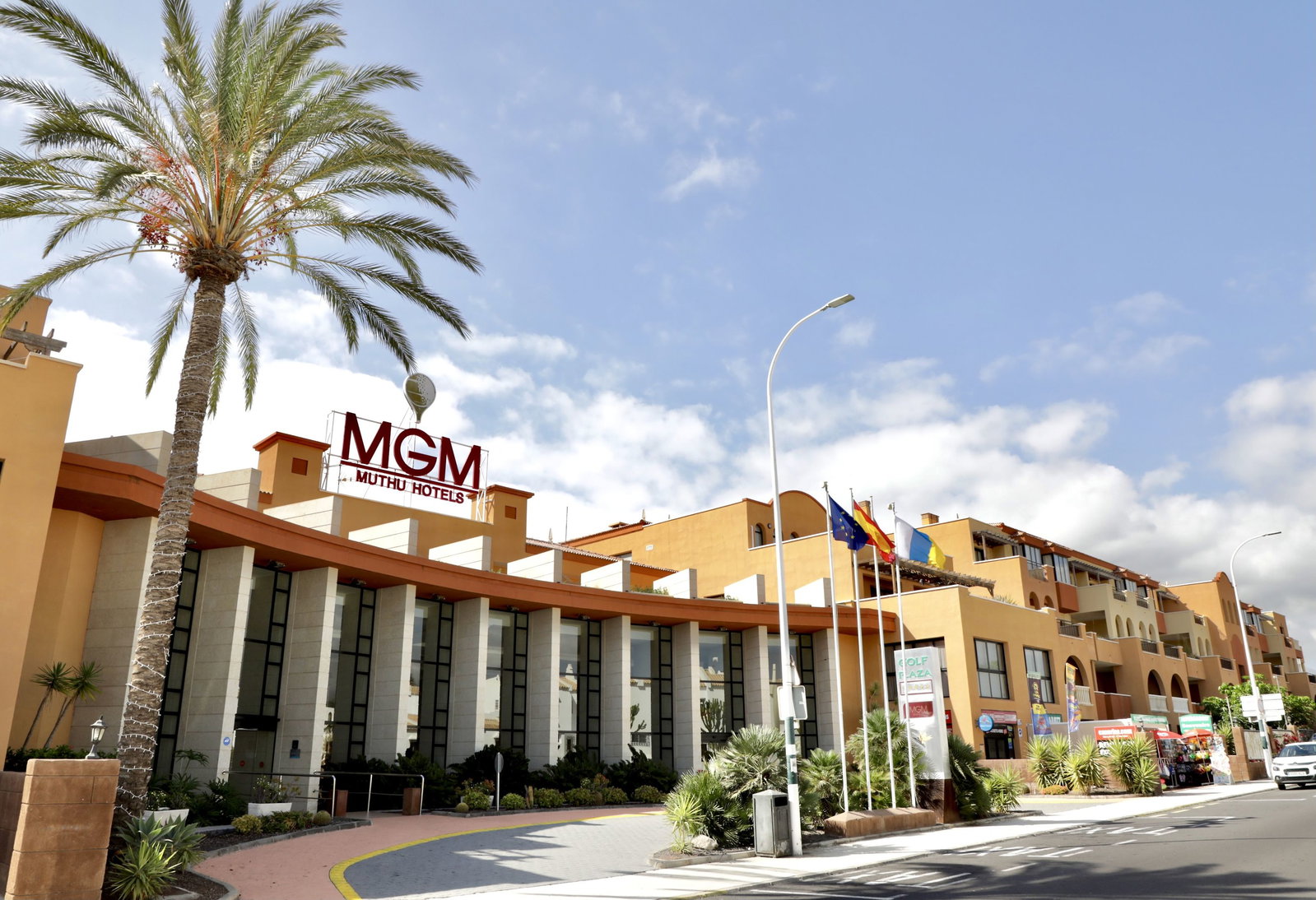dal travel Grand Muthu Golf Plaza