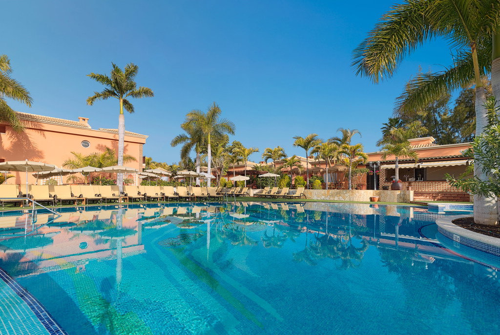 Green Garden Resort And Suites