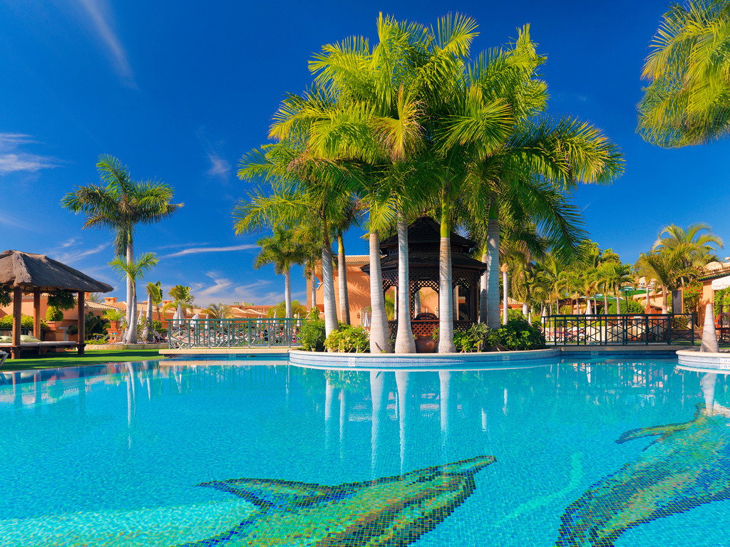 dal travel Green Garden Resort And Suites