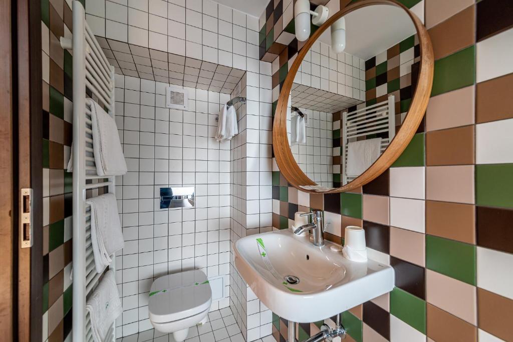 Complex Hotelier Cota O Mie