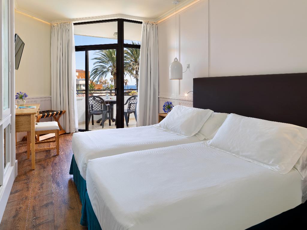 dal travel H10 Conquistador