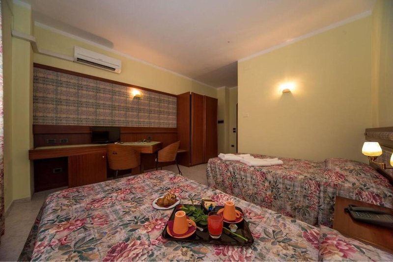 Hotel New Petit Hotel