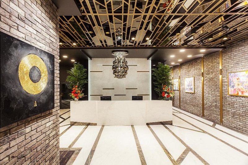 Hotel Platinia Luxury Suites