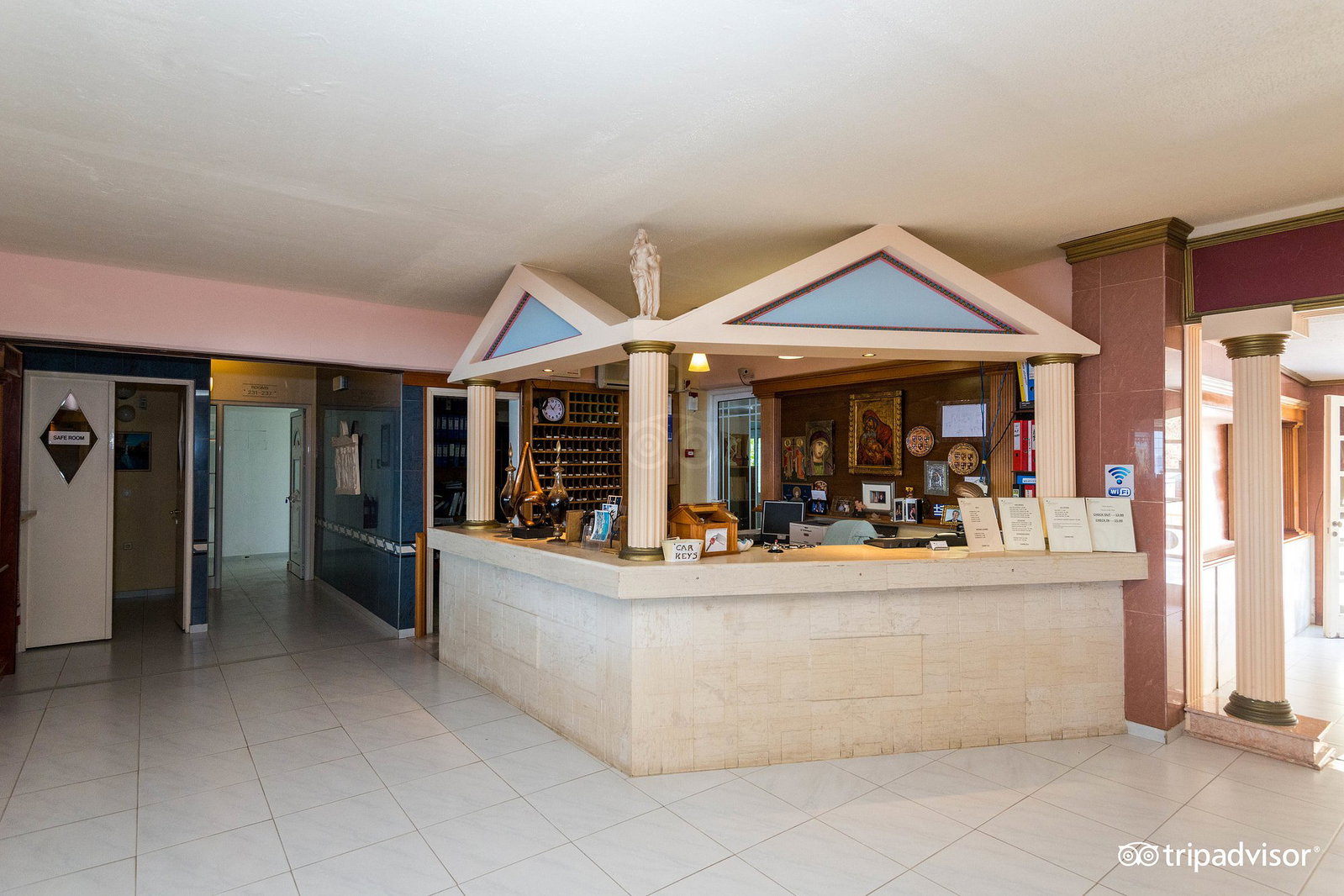 Ilyssion Hotel
