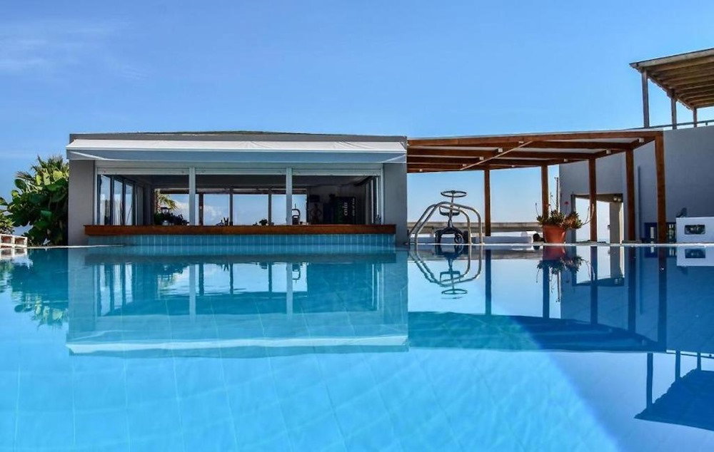 dal travel Yria Beach