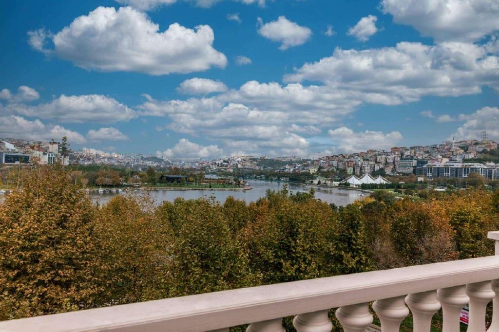 Hotel Ramada Hotel & Suites Istanbul Golden Horn