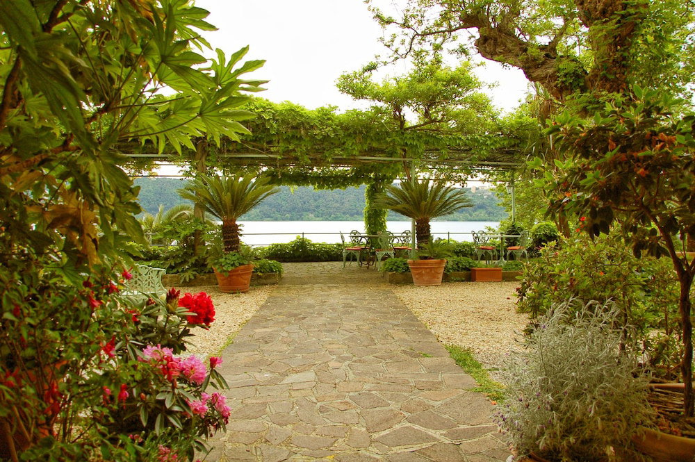 Hotel Hotel La Culla Del Lago
