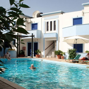 Hotel Omega Rooms Anaxos cazare Lesbos
