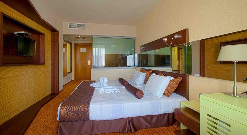 Hotel Ezeretz