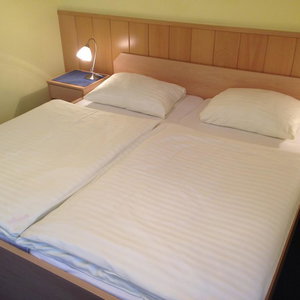 Hotel Steinfeld Garni cazare Wiener Neustadt