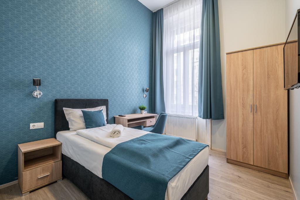 Hotel Full Moon Budapest