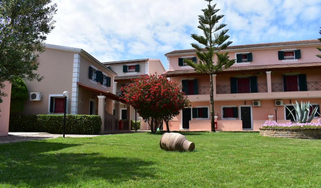 Oula Maisonettes