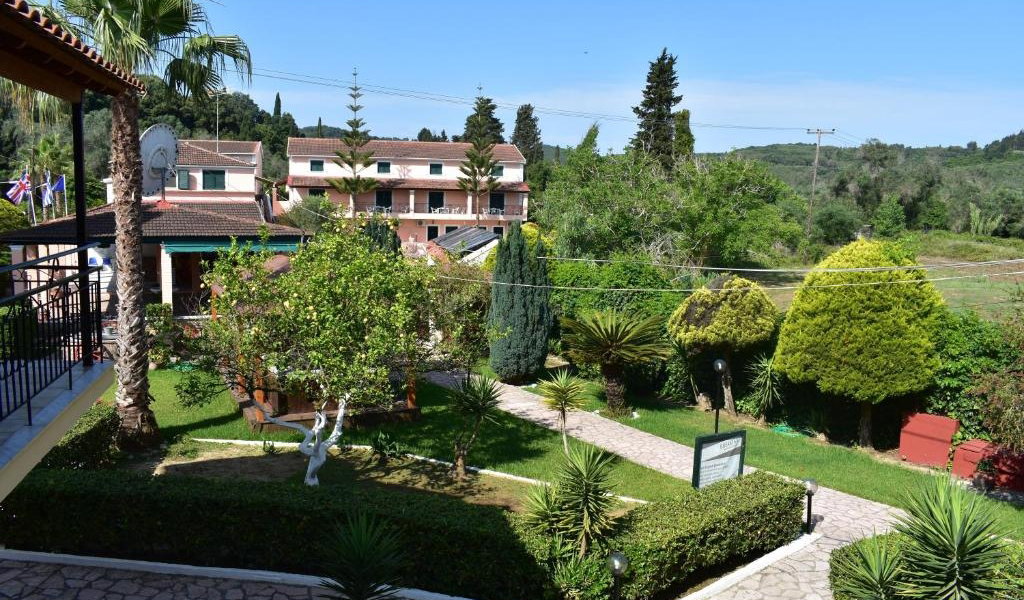 Oula Maisonettes