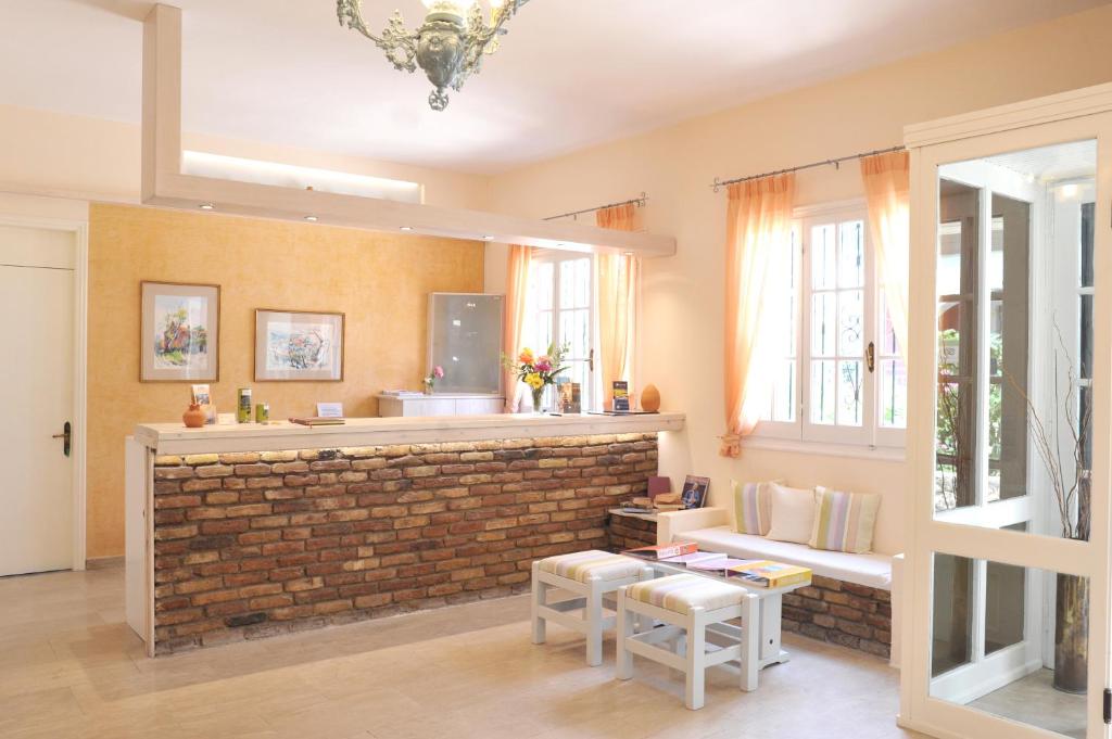 Iliada Beach Hotel