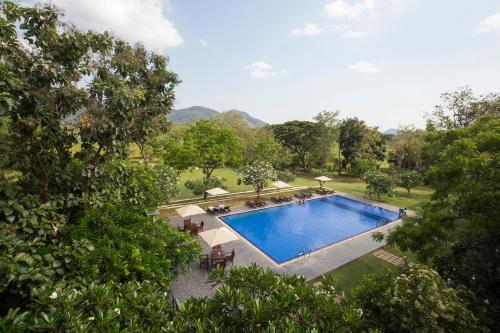 Hotel Tamarind Lake