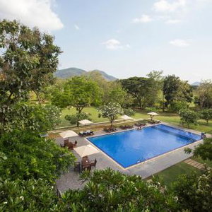 Hotel Tamarind Lake cazare Kataragama