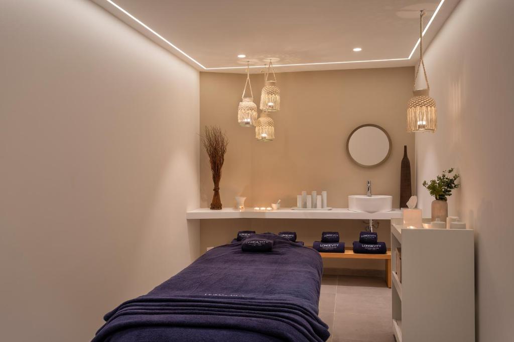 Longevity Health & Wellness Hotel - Adults Only