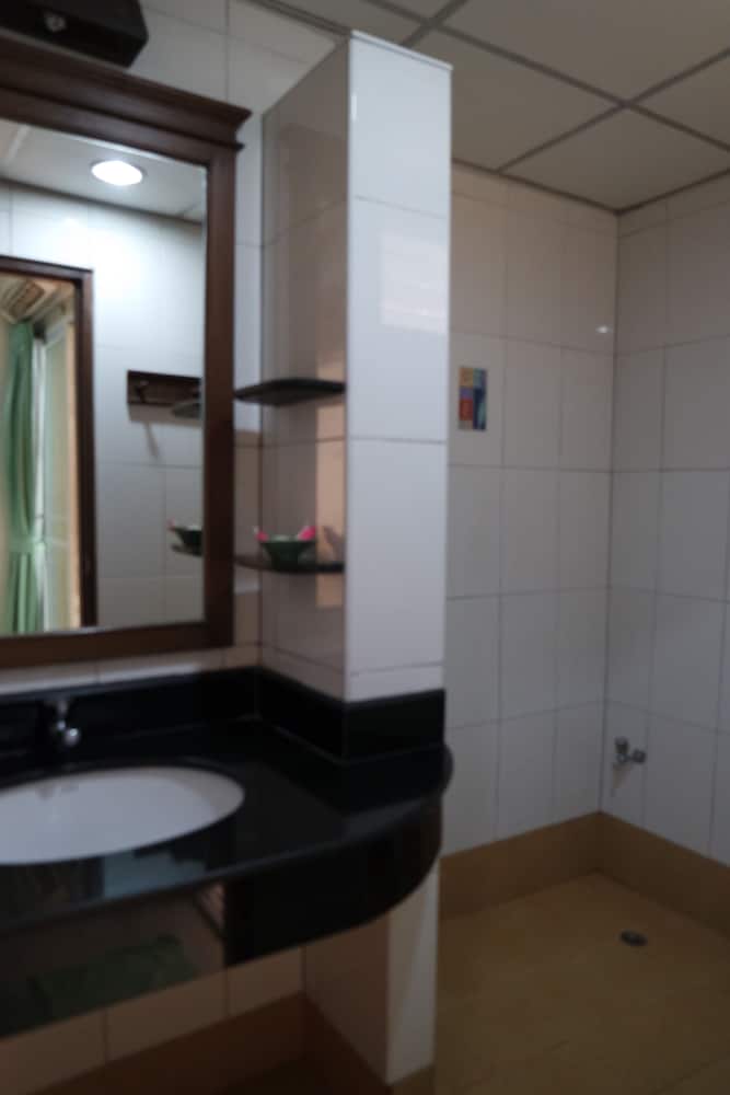 Hotel Nikom Court