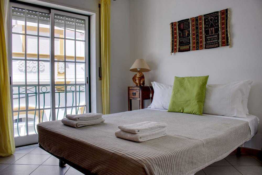 Cabanas Downtown In Tavira