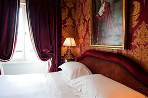 Hotel L'hotel cazare Paris