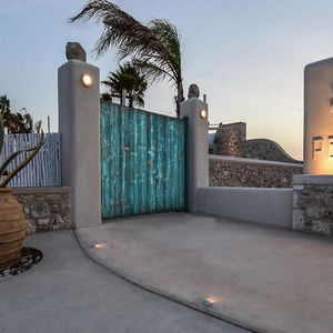 Hotel White Pearls Luxury Suites cazare Lampi