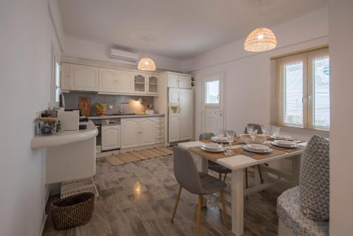 Ammos Luxury Rooms & Home Paros