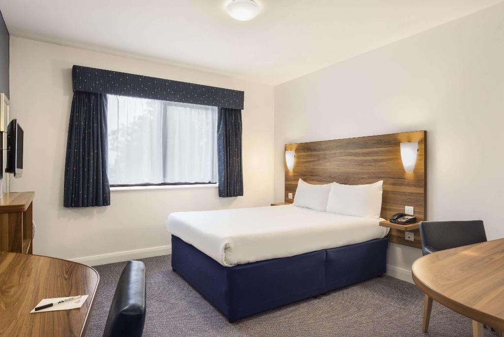 Days Inn By Wyndham Corley Nec M6
