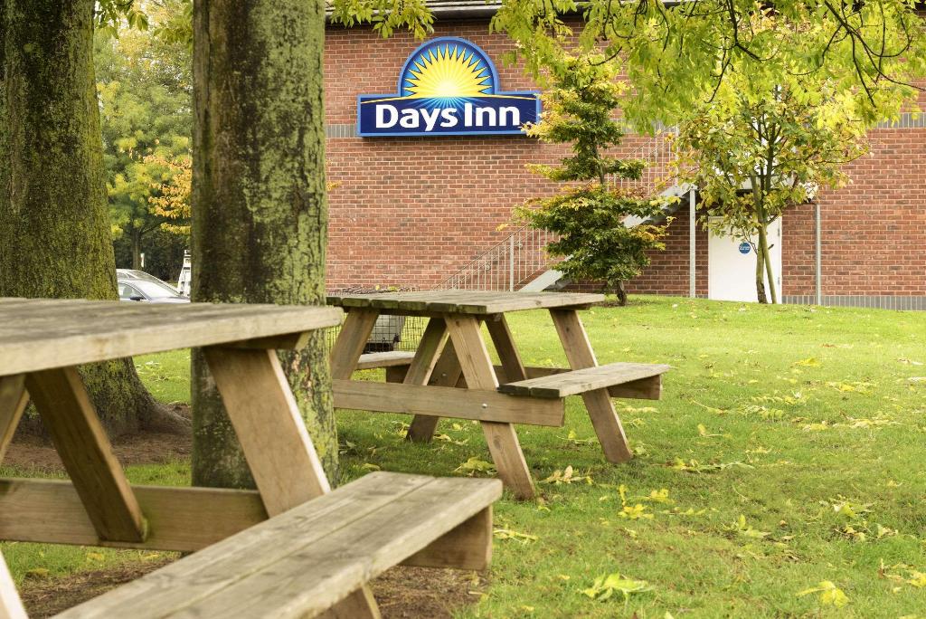 Days Inn By Wyndham Corley Nec M6