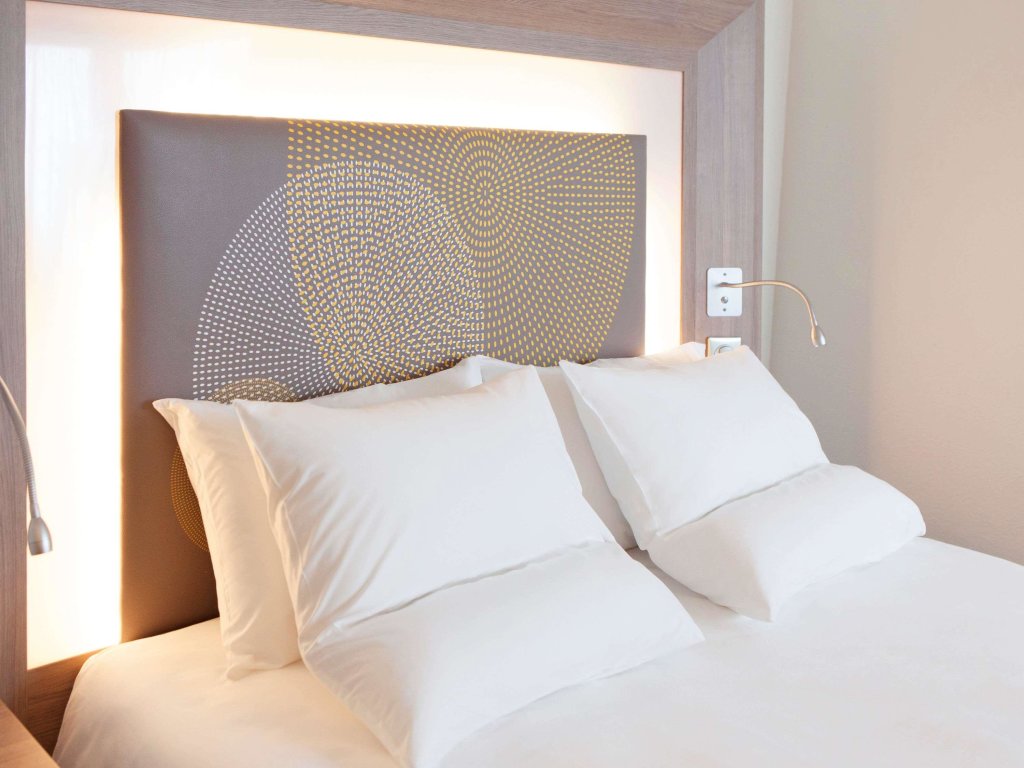 Novotel Coventry M6/J3