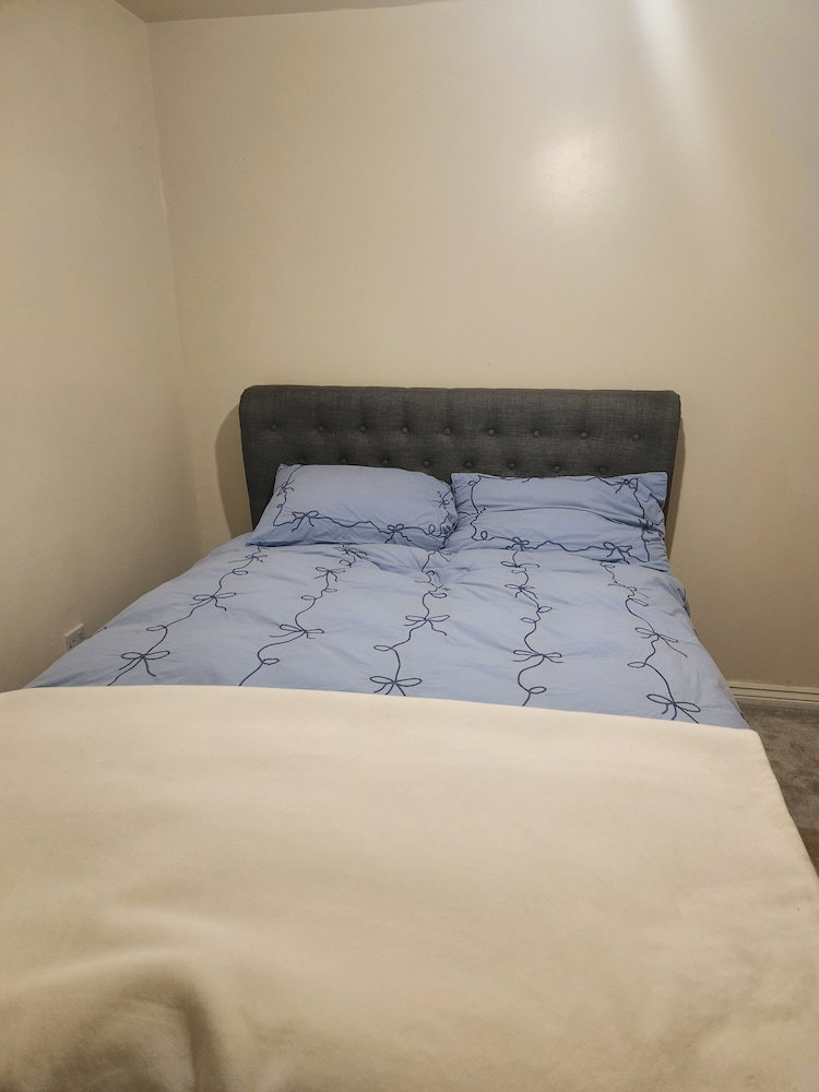 69 Swan Lane