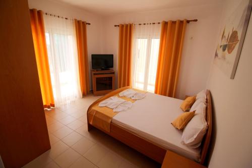 Hotel Hotel Kapllani