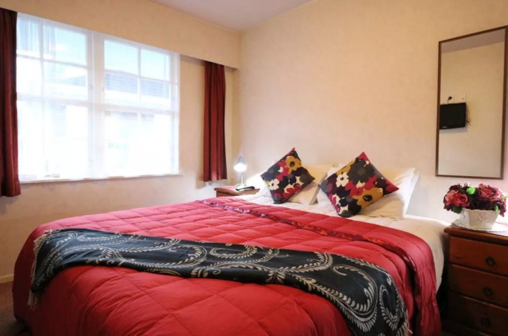 Hotel Boundary Court Motor Inn