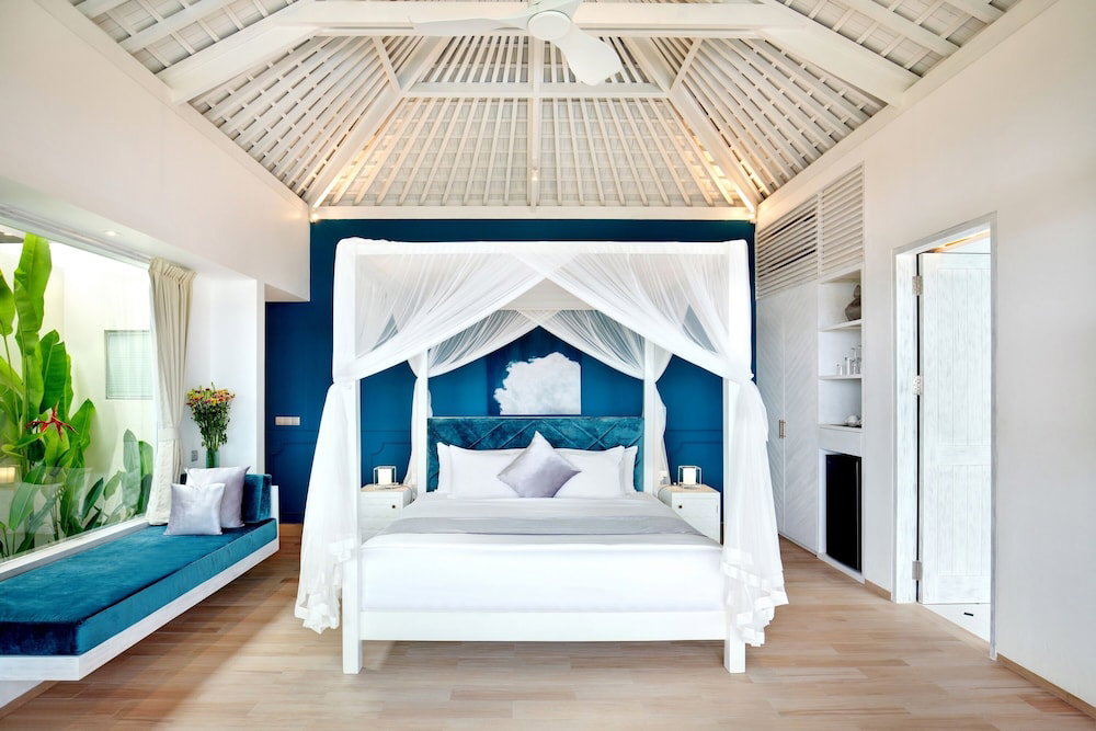 Hidden Hills Villas
