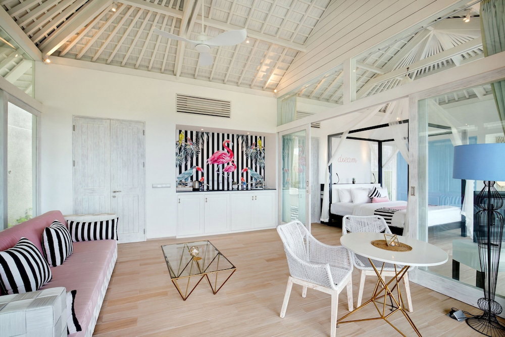 Hidden Hills Villas