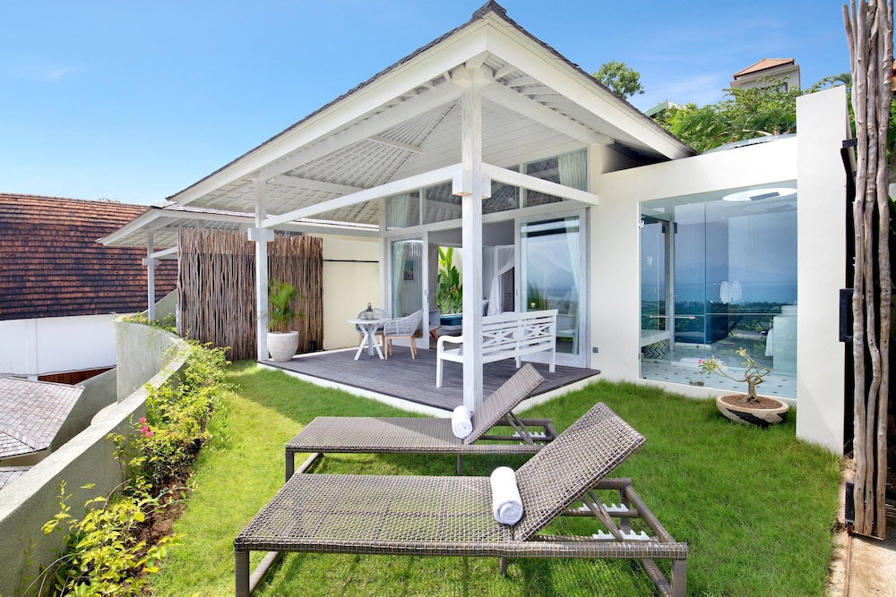 Hidden Hills Villas