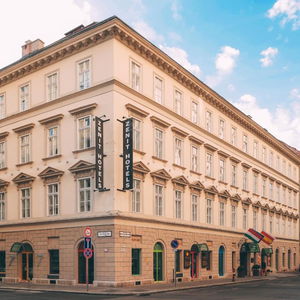 Sejur Hotel Zenit Budapest Palace vacanta Budapesta