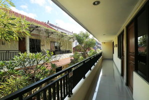 Hotel Dee Mansion cazare Denpasar