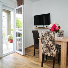 Hotel Apartmani Bekonja cazare Tivat