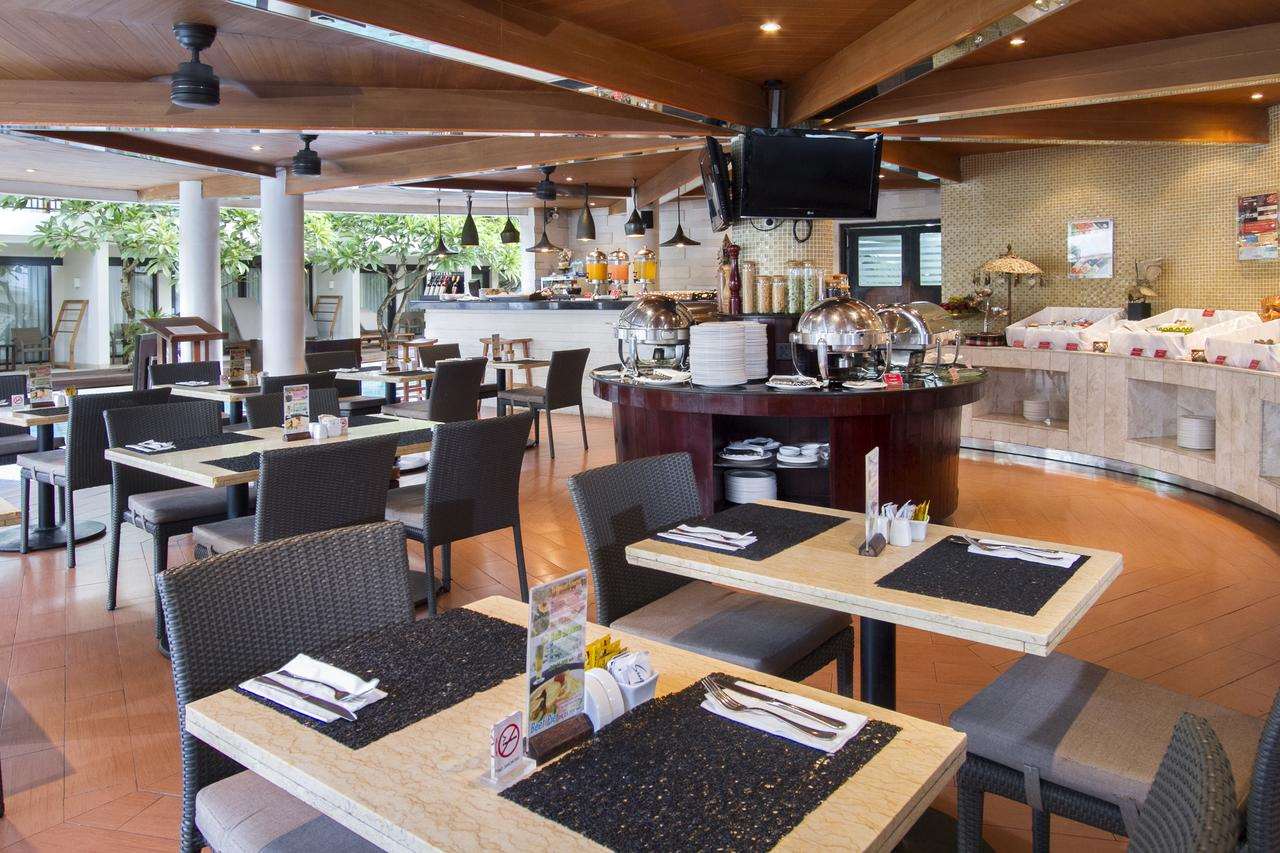 Hotel Away Bali Legian Camakila