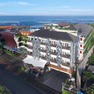 Hotel Aston Canggu Beach Resort cazare Canggu