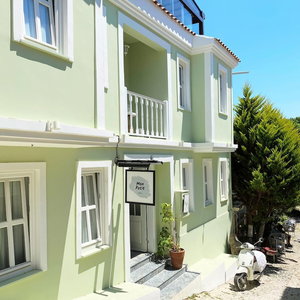 Hotel Mon Petit Hotel cazare Bozcaada