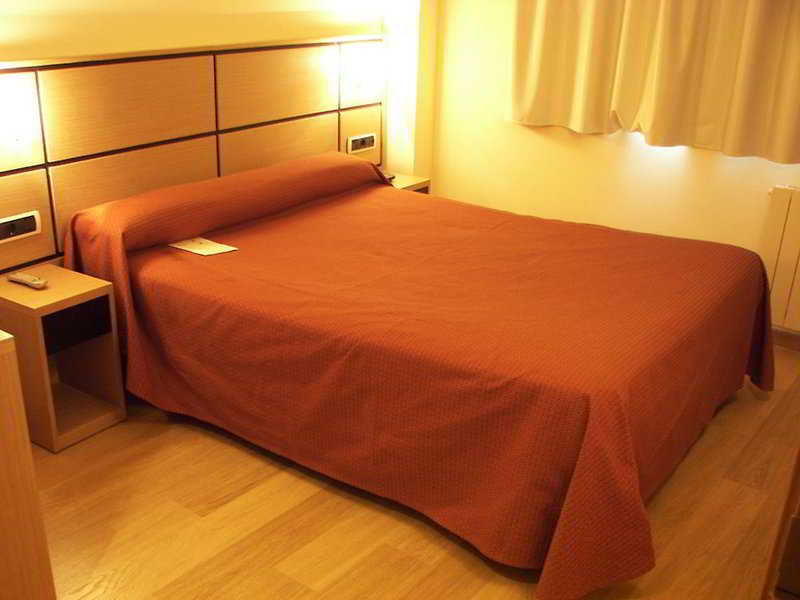 Hotel Dona Lola Castellon