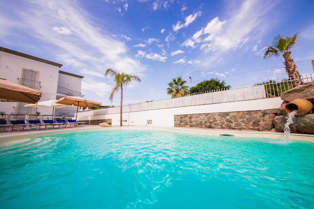 Odysseus Hotel